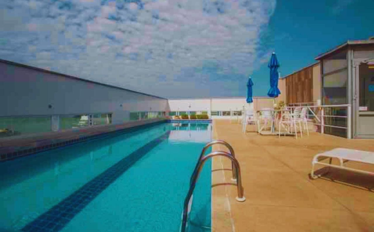 Flat Exclusivo No Hotel Ramada Macae, Smartv, Wifi 512Mbps, Piscina E Garagem المظهر الخارجي الصورة